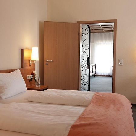 Hotel-Restaurant Zum Kirschbaum Rottendorf Extérieur photo