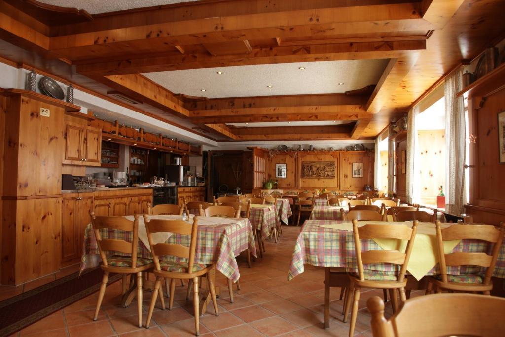 Hotel-Restaurant Zum Kirschbaum Rottendorf Extérieur photo